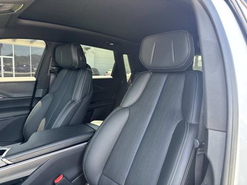 Used 2024 Cadillac Lyriq Sport RWD image 15