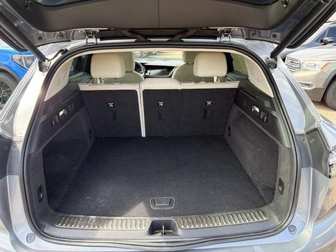 Used 2021 Buick Envision Avenir w/ Technology Package II FWD image 10