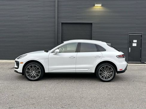 Certified 2026 Porsche Macan AWD/4WD image 2