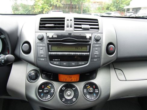 Used 2011 Toyota RAV4 Limited image 30