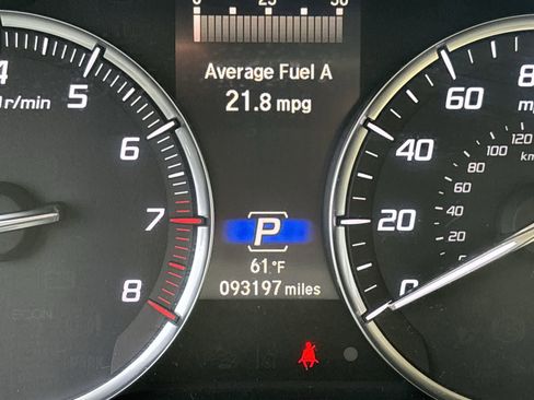 Used 2017 Acura MDX SH-AWD image 16
