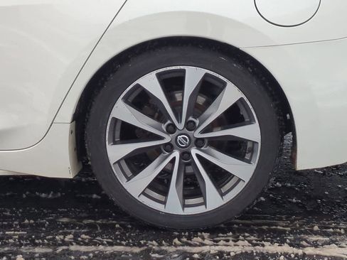 Used 2019 Nissan Maxima Platinum image 13