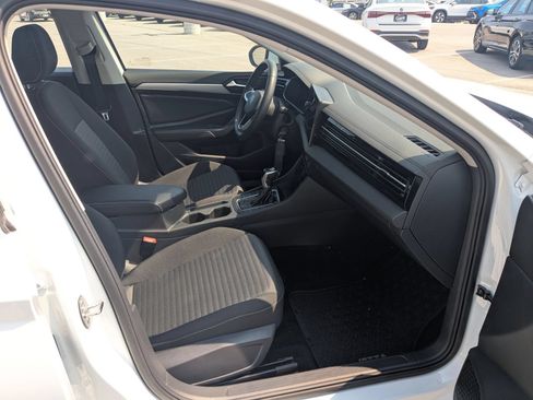 Used 2026 Volkswagen Jetta S FWD image 29