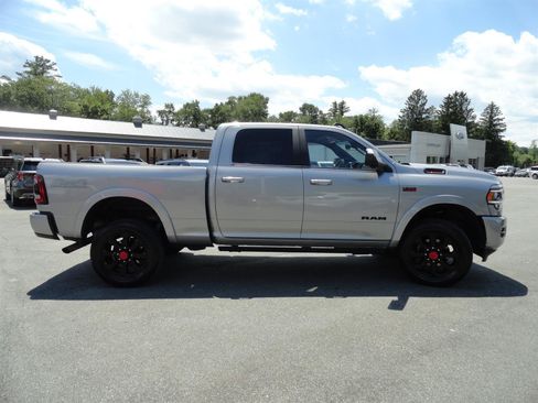 Used 2020 RAM 2500 Laramie AWD/4WD image 4