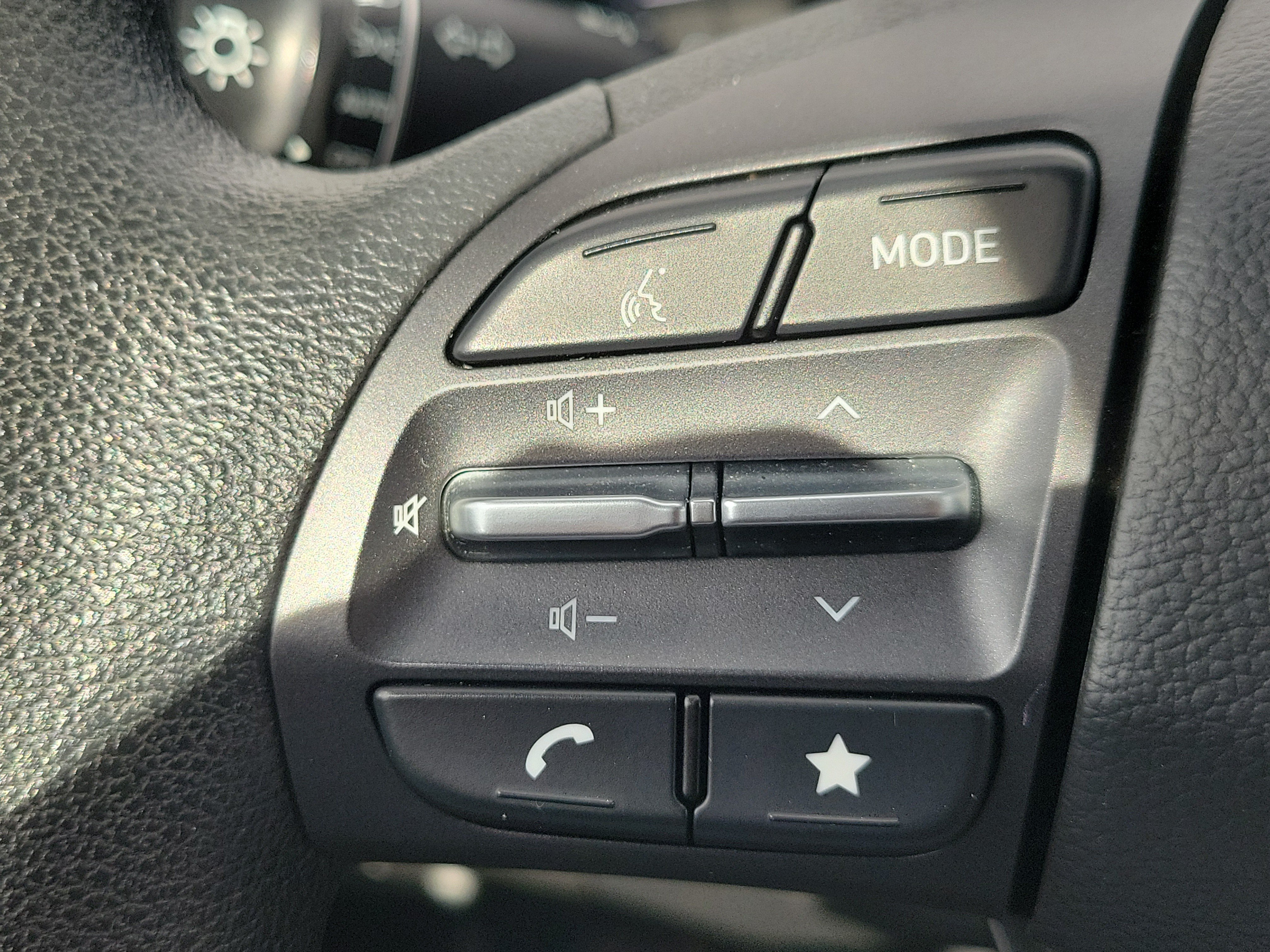 Used 2023 Hyundai Kona SEL FWD image 20