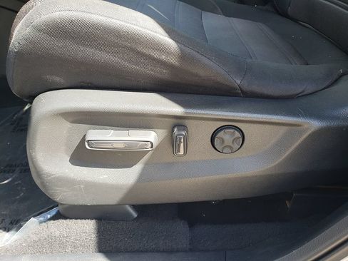 Used 2019 Honda CR-V EX image 22