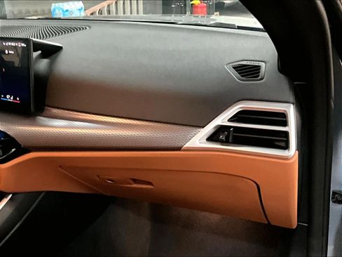 Used 2025 BMW i4 eDrive40 w/ Premium Package RWD image 17