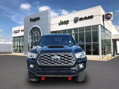 Used 2020 Toyota Tacoma TRD Sport AWD/4WD image 7
