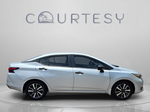 Certified 2025 Nissan Versa S w/ S Plus Package FWD image 9