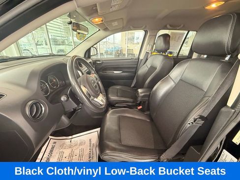 Used 2015 Jeep Compass Latitude image 10