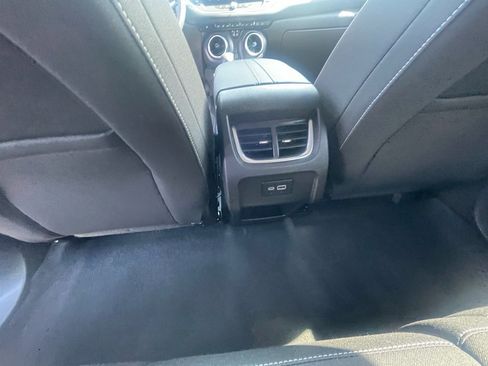 Used 2025 Chevrolet Blazer LT FWD image 21