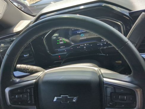 Used 2023 Chevrolet Silverado 1500 RST AWD/4WD image 14