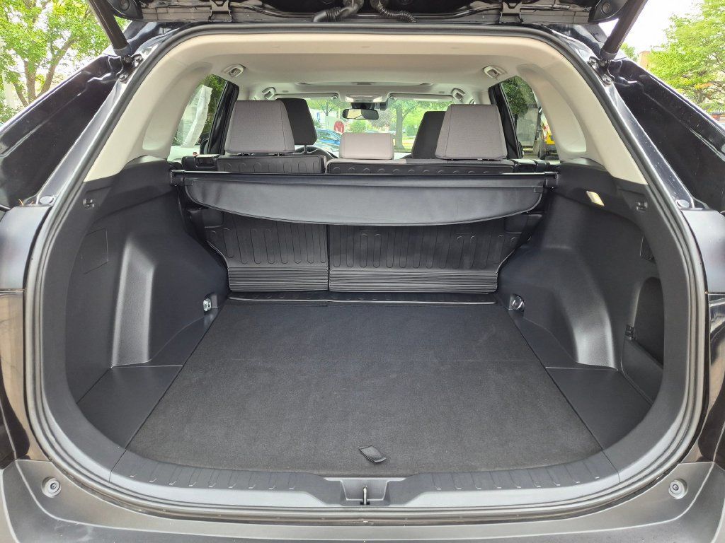 Used 2023 Toyota RAV4 XLE w/ Convenience Package AWD/4WD image 36