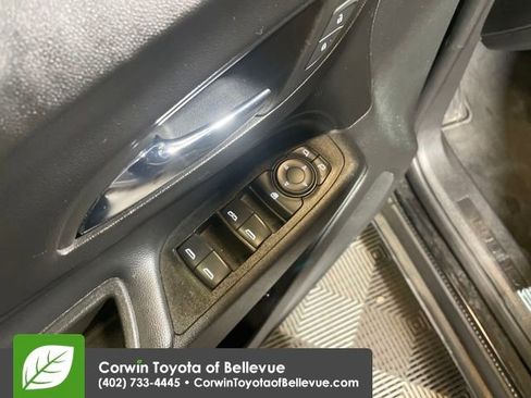 Used 2023 Chevrolet Equinox LT image 11