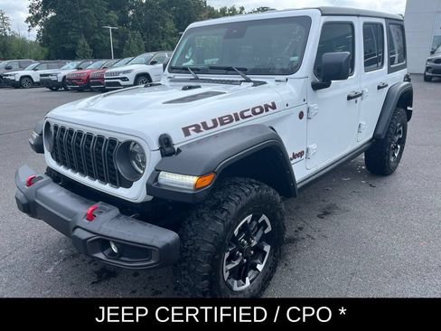 Used 2025 Jeep Wrangler Unlimited Rubicon AWD/4WD image 8