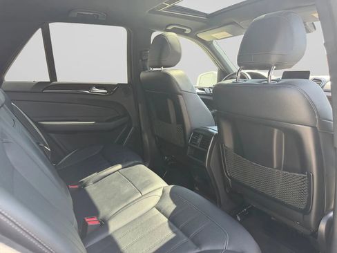 Used 2018 Mercedes-Benz GLE 350 image 32