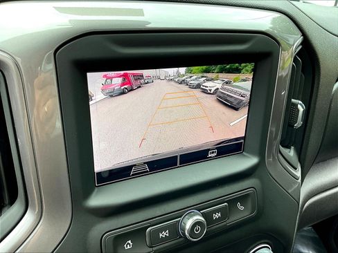 Used 2022 Chevrolet Silverado 1500 Custom AWD/4WD image 39