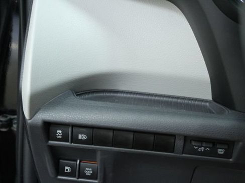 Used 2021 Toyota Sienna Limited FWD image 15