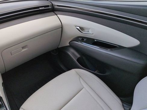 Certified 2024 Hyundai Tucson SEL AWD/4WD image 17