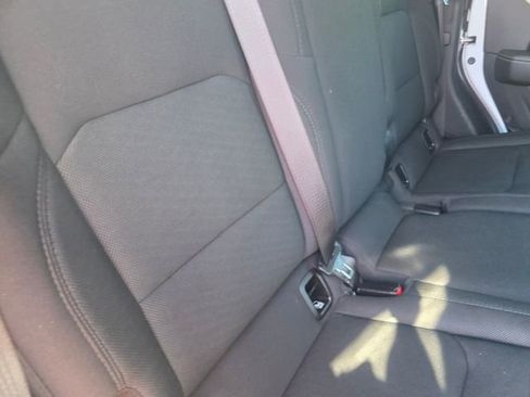 Used 2021 Jeep Gladiator Overland AWD/4WD image 12