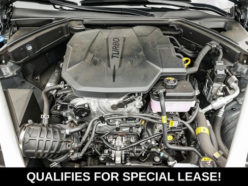 Used 2026 Genesis G70 2.5T RWD image 12