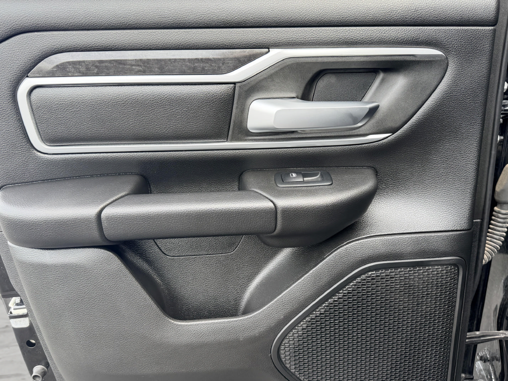 Used 2023 RAM 1500 Big Horn AWD/4WD image 18