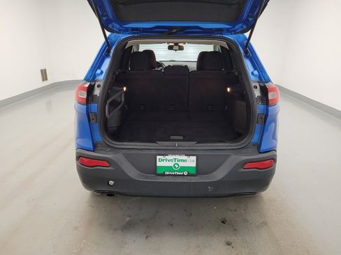 Used 2018 Jeep Cherokee Latitude w/ Altitude Package AWD/4WD image 29