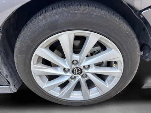 Used 2024 Toyota Camry LE FWD image 14