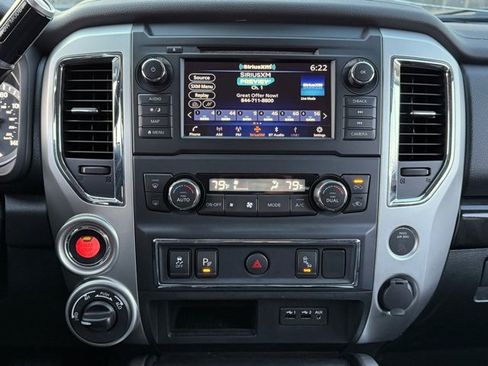 Used 2019 Nissan Titan SV w/ SV Convenience Package image 20