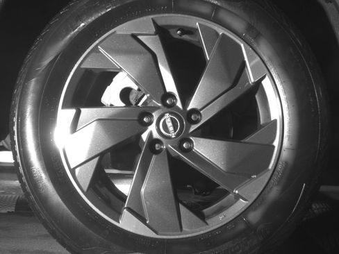 Used 2025 Nissan Rogue SV AWD/4WD image 15
