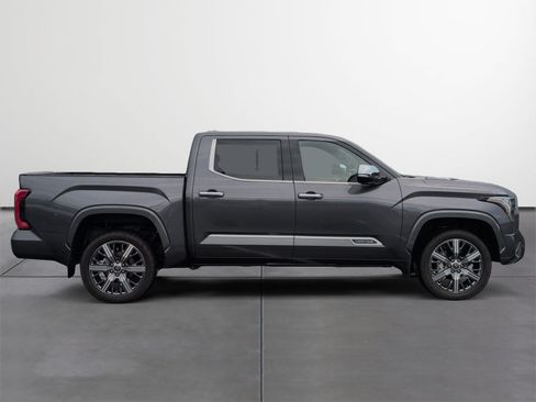 Used 2022 Toyota Tundra Capstone AWD/4WD image 6