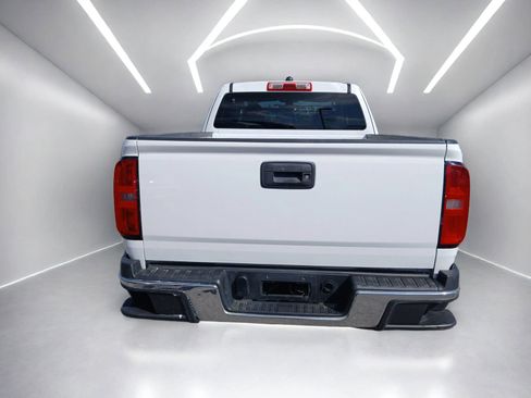 Used 2021 Chevrolet Colorado W/T w/ WT Convenience Package RWD image 6