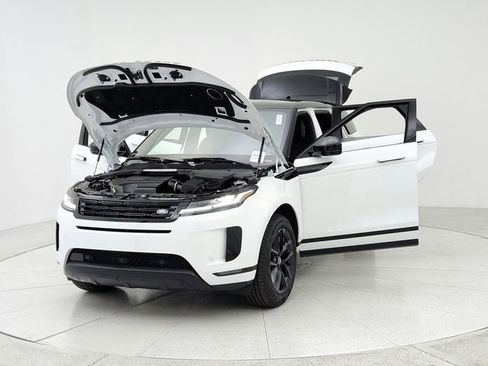 New 2025 Land Rover Range Rover Evoque S image 9