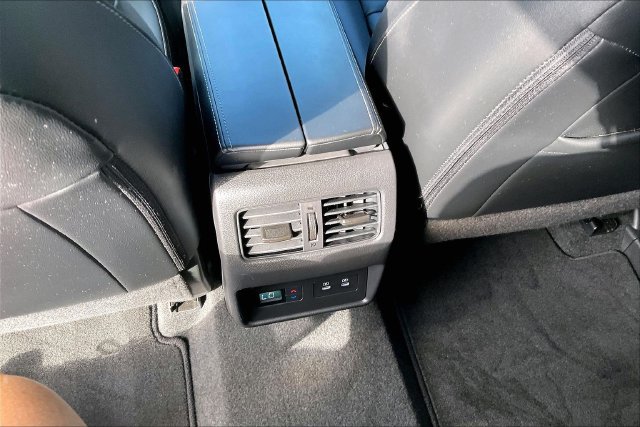 Certified 2024 Nissan Rogue SL w/ SL Premium Package FWD image 31
