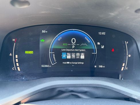 Used 2025 Toyota Camry SE FWD image 20