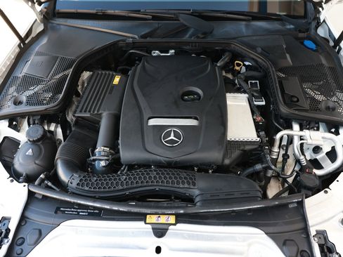 Used 2018 Mercedes-Benz C 300 Sedan w/ Premium Package image 24