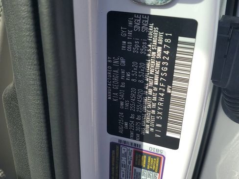 Used 2025 Kia Sorento EX w/ Panoramic Sunroof Package image 51