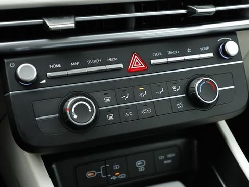 New 2026 Hyundai Tucson SE image 13