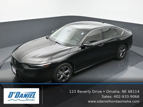 Used 2023 Honda Accord EX image 16