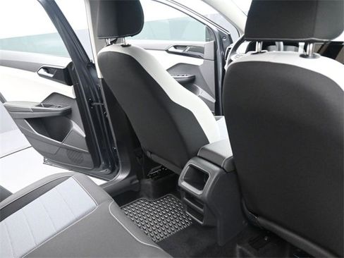 New 2025 Volkswagen Taos S image 25