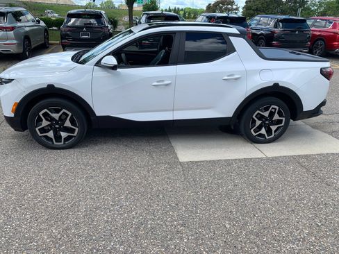 Certified 2023 Hyundai Santa Cruz Limited w/ Cargo Package AWD/4WD image 7