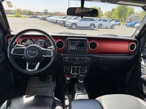 Used 2018 Jeep Wrangler Unlimited Rubicon AWD/4WD image 17