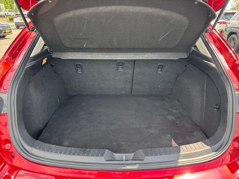 Used 2018 MAZDA MAZDA3 Touring FWD image 11