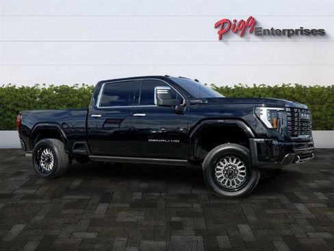 Used 2024 GMC Sierra 2500 Denali Ultimate image 8