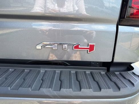 Used 2021 GMC Sierra 1500 AT4 w/ AT4 Value Package AWD/4WD image 27