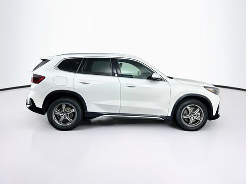 Used 2025 BMW X1 xDrive28i AWD/4WD image 10