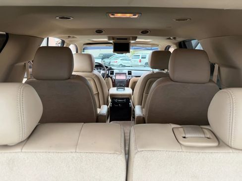 Used 2012 Cadillac Escalade Luxury w/ Livery Package image 25