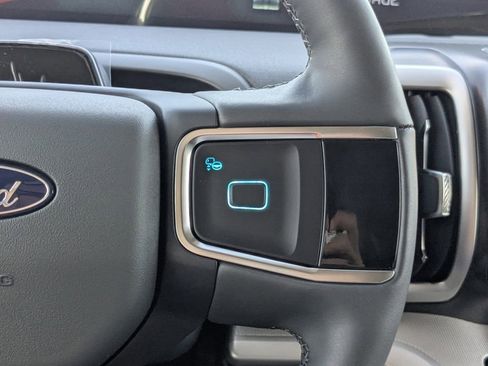 New 2025 Ford Expedition Max Active image 30