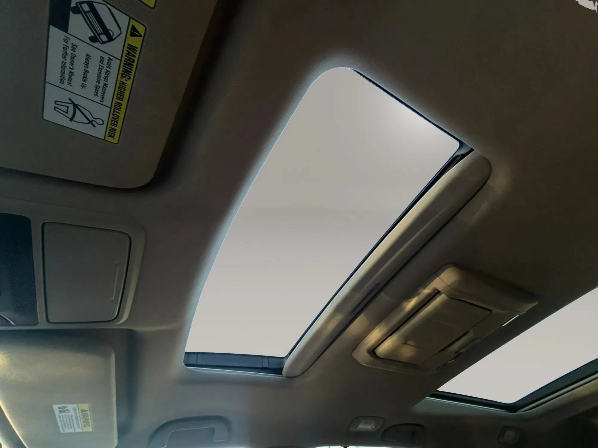 Used 2016 Honda Pilot Elite image 38