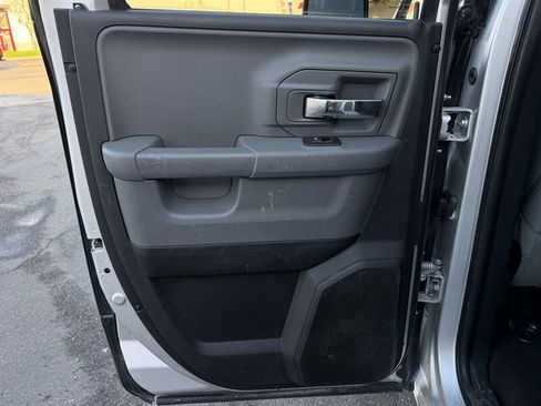 Used 2016 RAM 1500 Big Horn AWD/4WD image 30